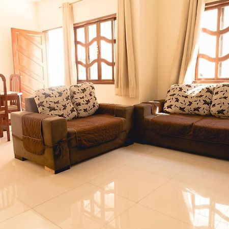 Вилла Casa A 400 M Da Praia Do Centro - Wifi 200Mb - Garagem - Tv 500 Canais - 2 Quartos - Cozinha Equipada - Churrasqueira Риу-даз-Острас Экстерьер фото